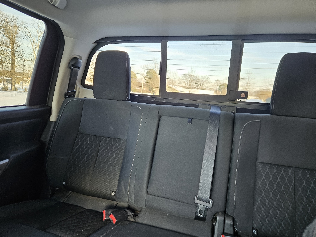 Nissan Titan 4x4 Crew Cab SV 2017