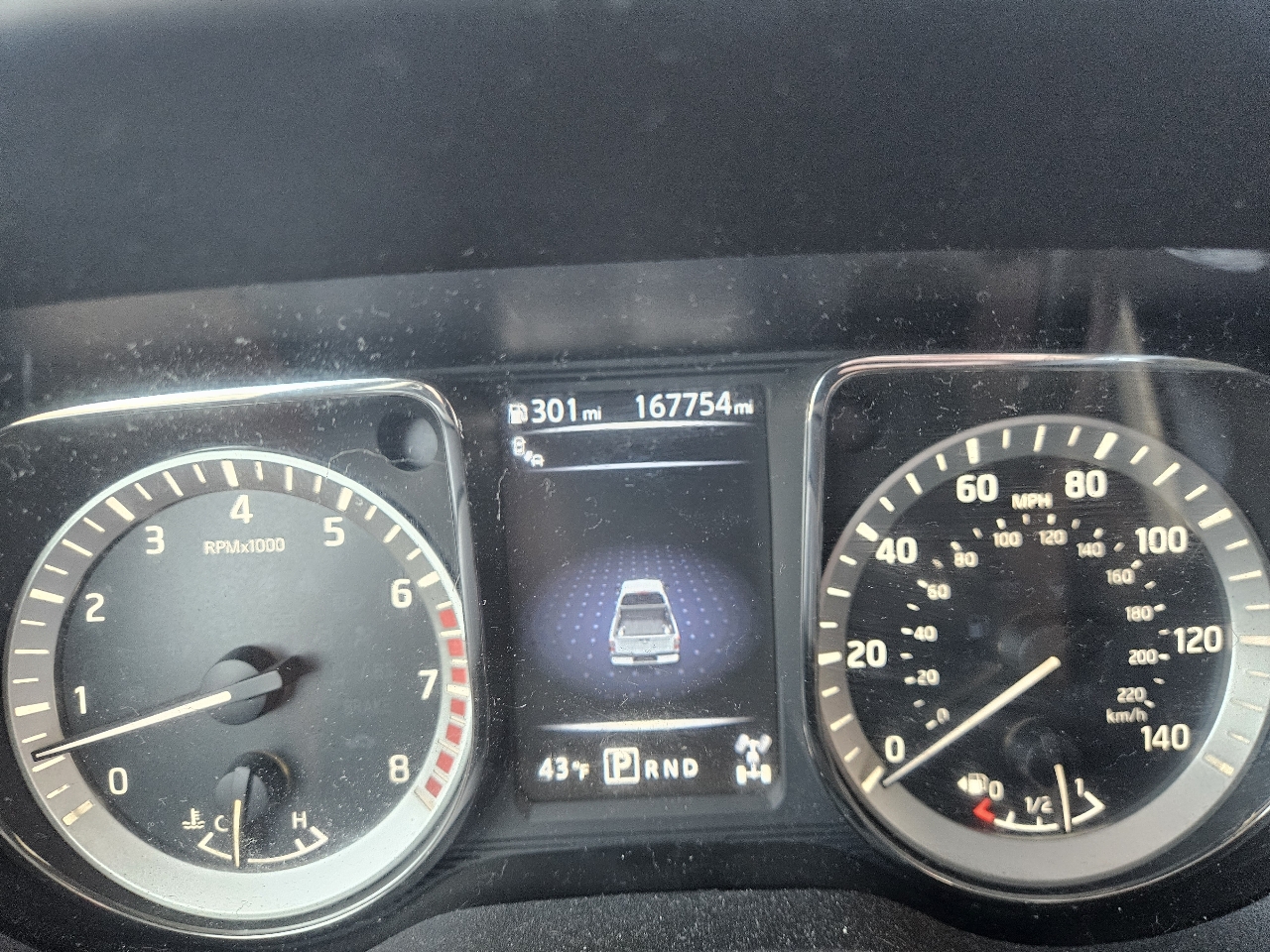 Nissan Titan 4x4 Crew Cab SV 2017