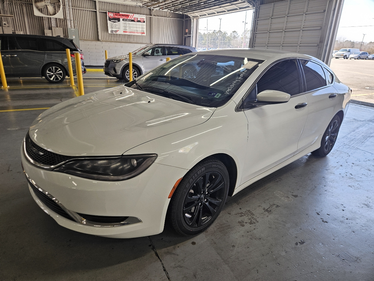 Chrysler 200 4dr Sdn Limited FWD 2015