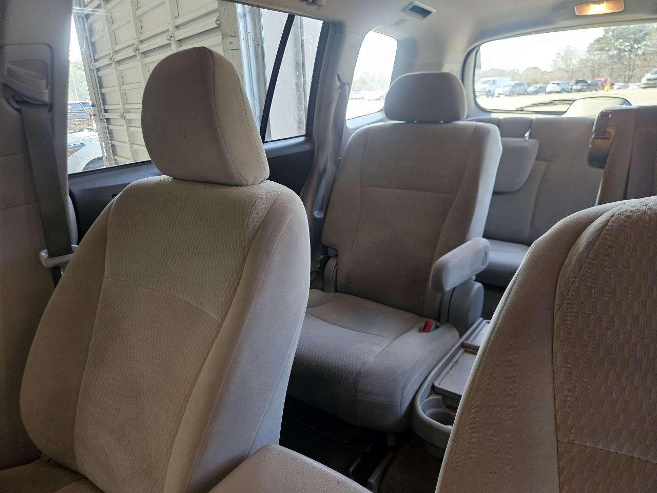 Toyota Highlander FWD 4dr V6 Base (Natl) 2010