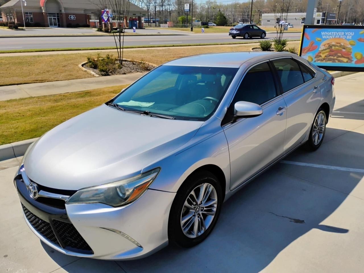 Toyota Camry 4dr Sdn I4 Auto XLE (Natl) 2015