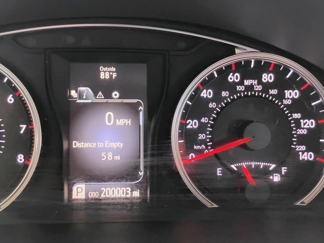 Toyota Camry 4dr Sdn I4 Auto XLE (Natl) 2015