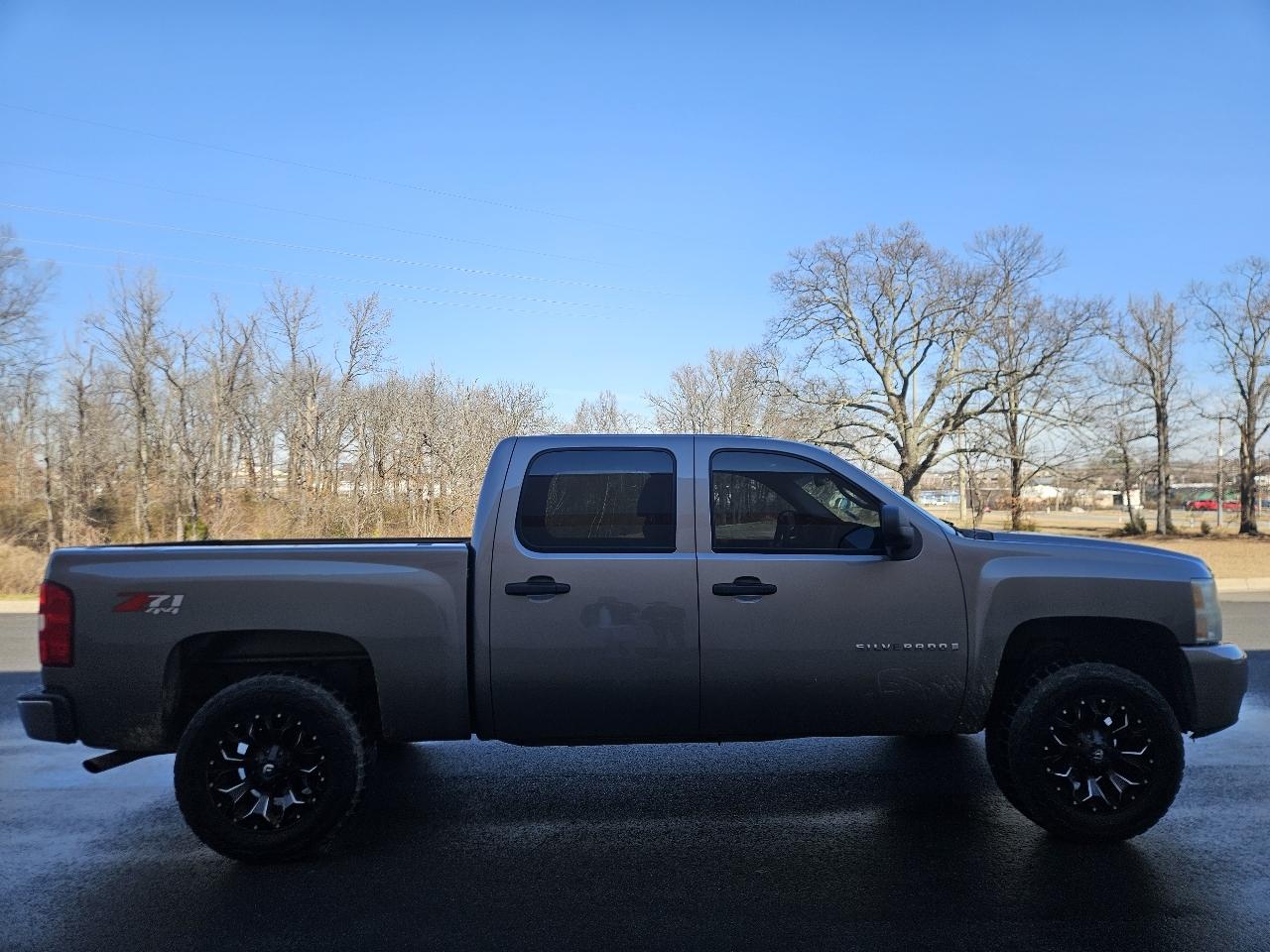 Chevrolet Silverado 1500 4WD Crew Cab 143.5" LT 2009