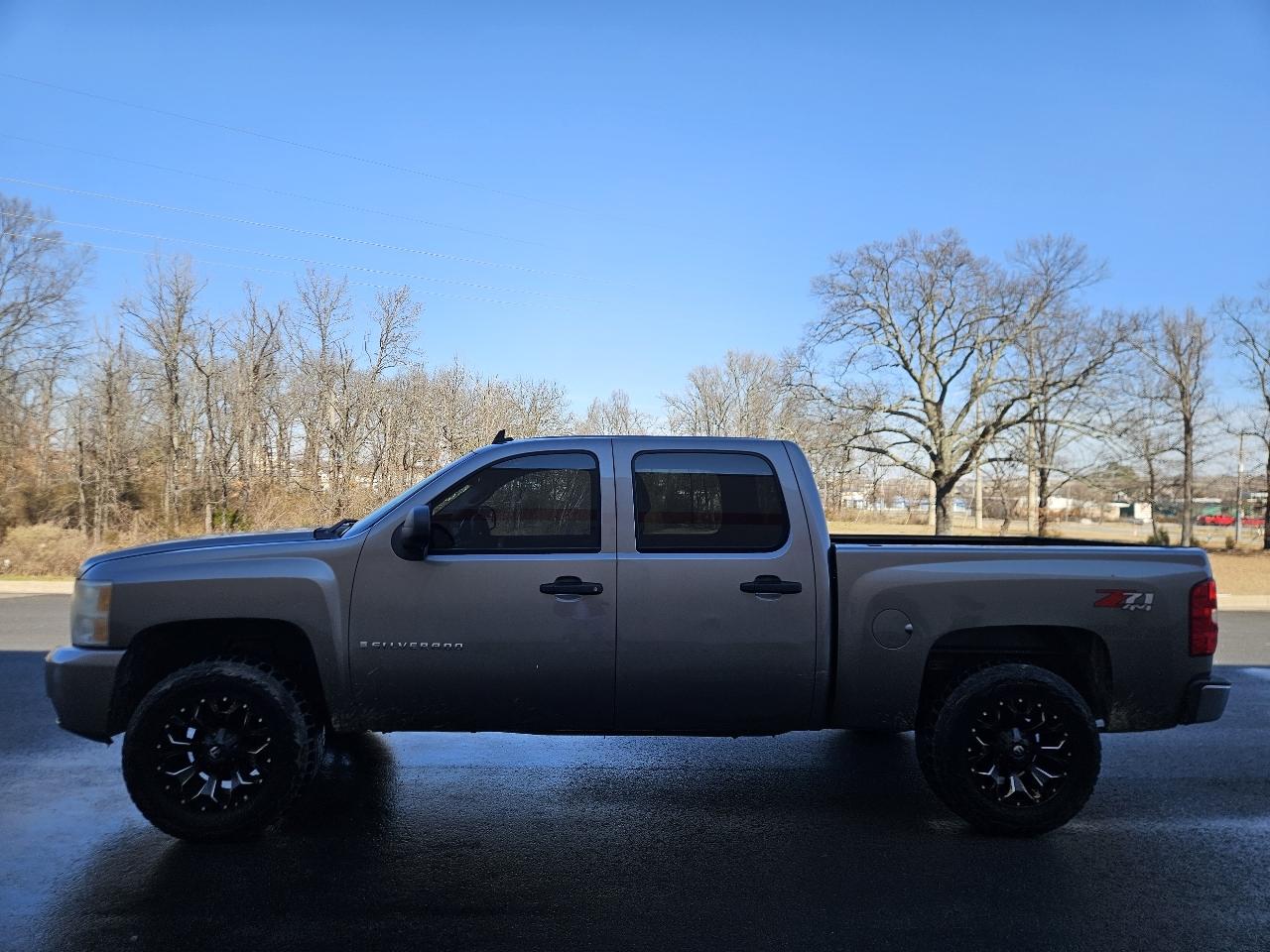 Chevrolet Silverado 1500 4WD Crew Cab 143.5" LT 2009