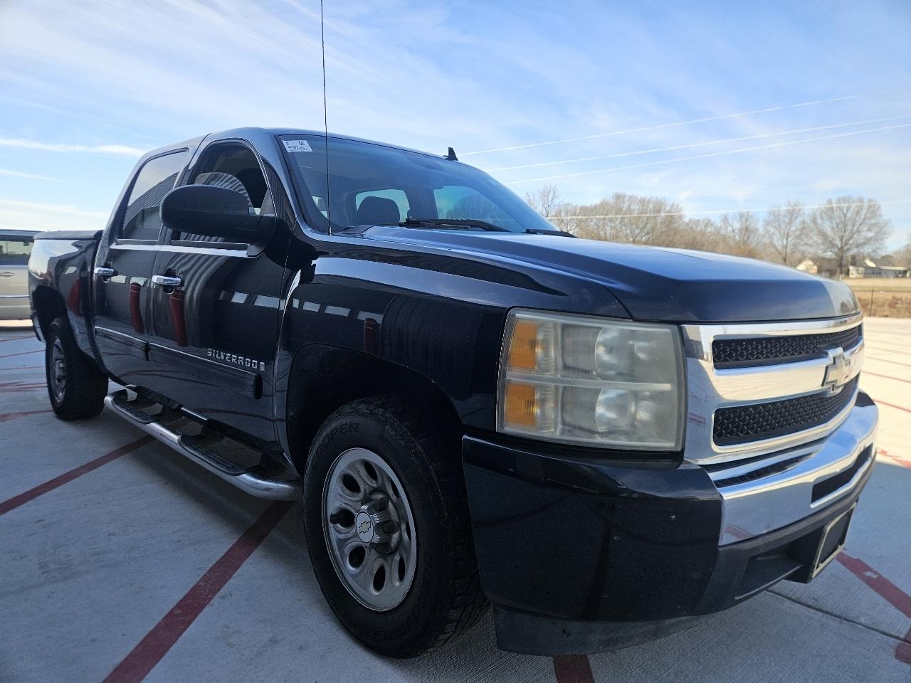 Chevrolet Silverado 1500 2WD Crew Cab 143.5" LS 2009