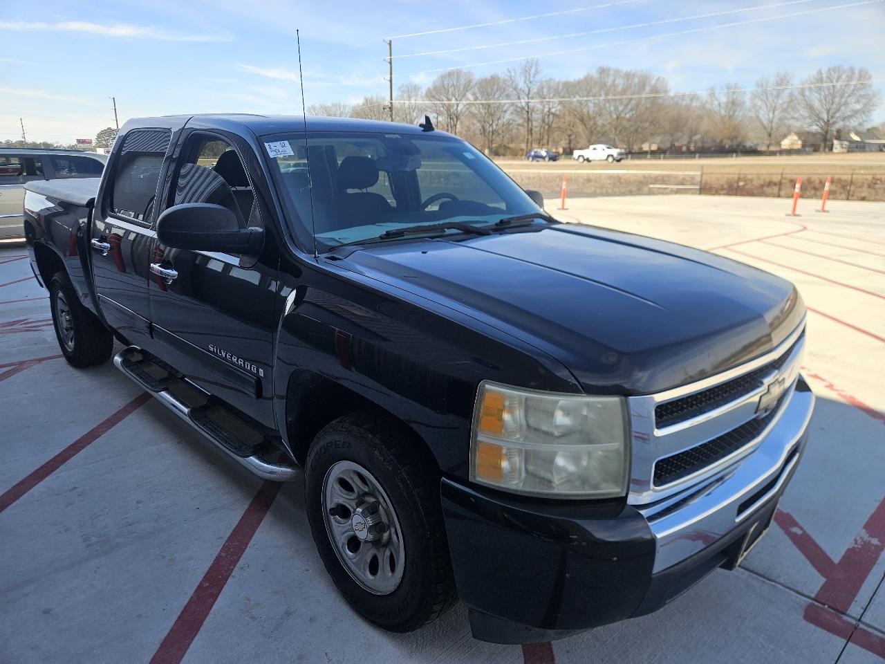Chevrolet Silverado 1500 2WD Crew Cab 143.5" LS 2009