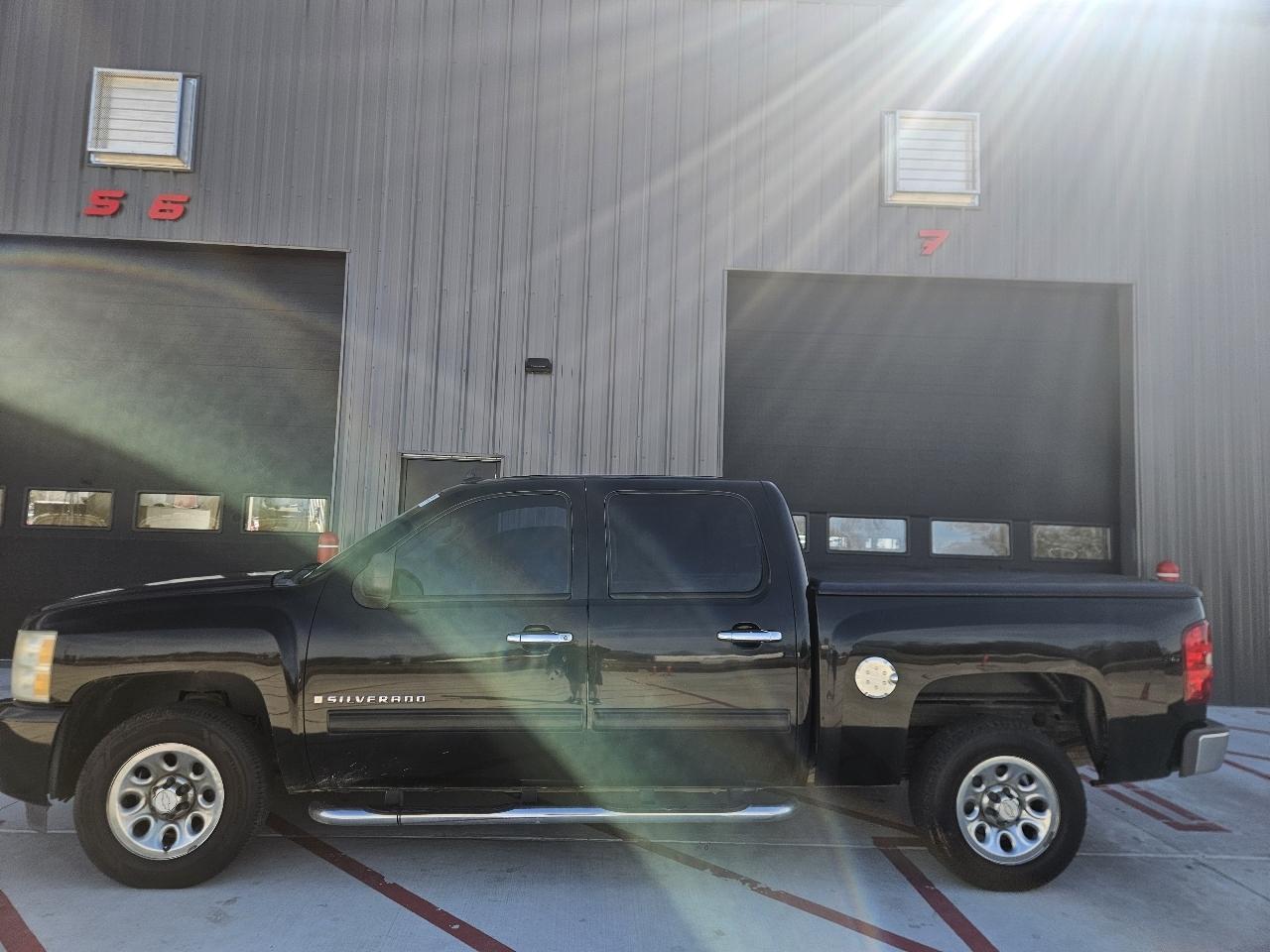 Chevrolet Silverado 1500 2WD Crew Cab 143.5" LS 2009