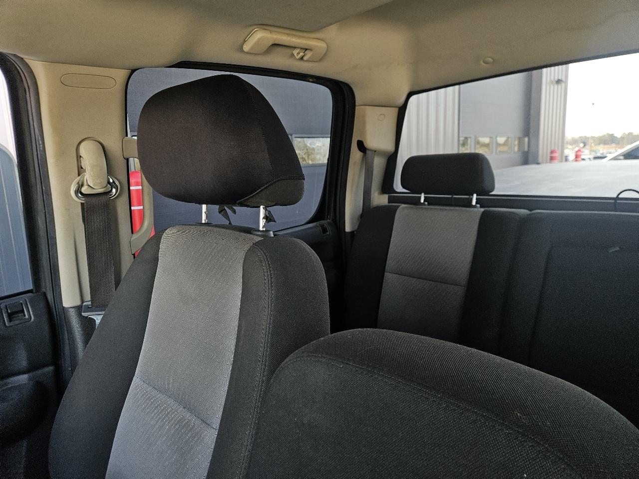 Chevrolet Silverado 1500 2WD Crew Cab 143.5" LS 2009