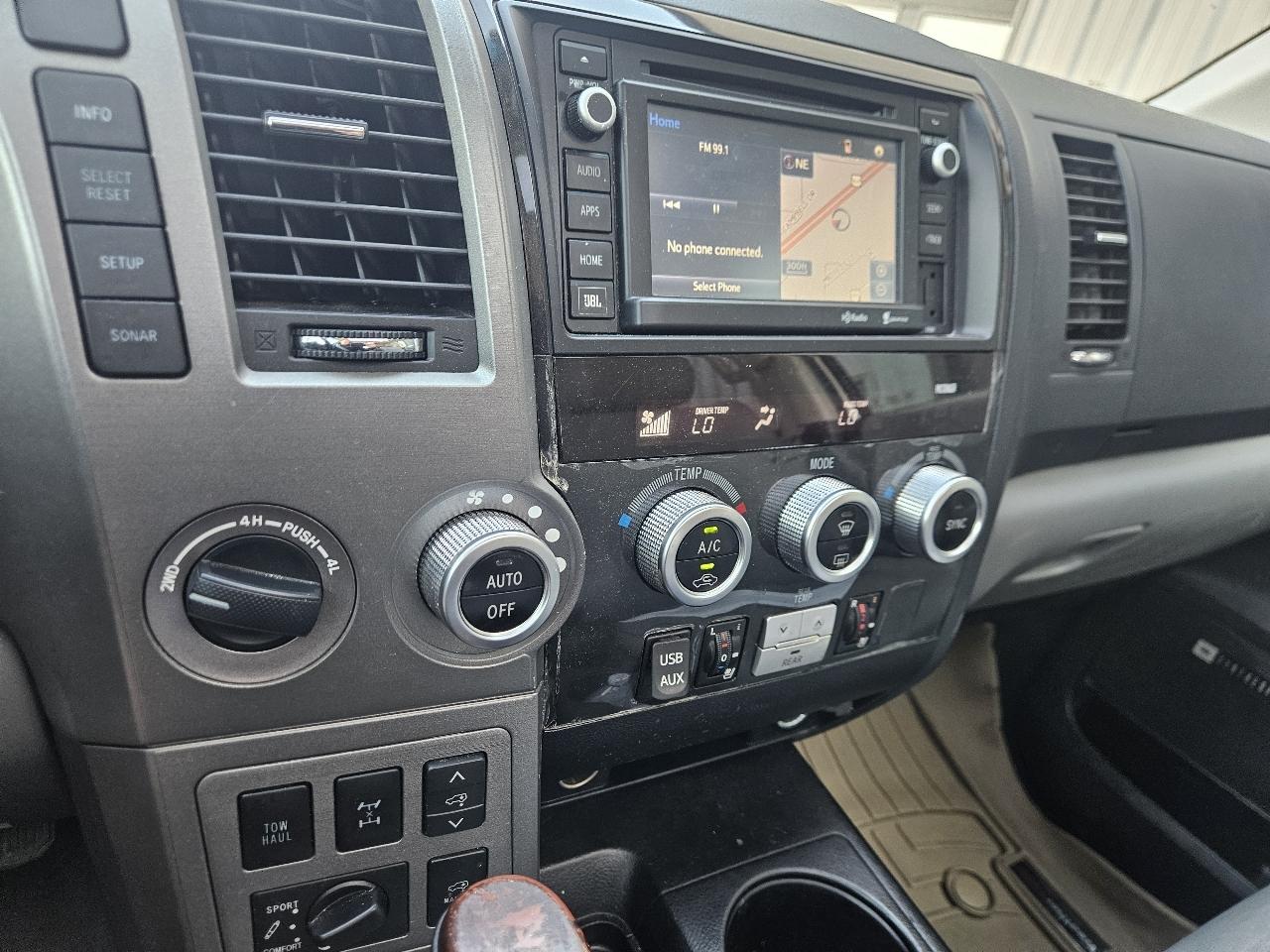 Toyota Sequoia 4WD 5.7L FFV Platinum (Natl) 2014