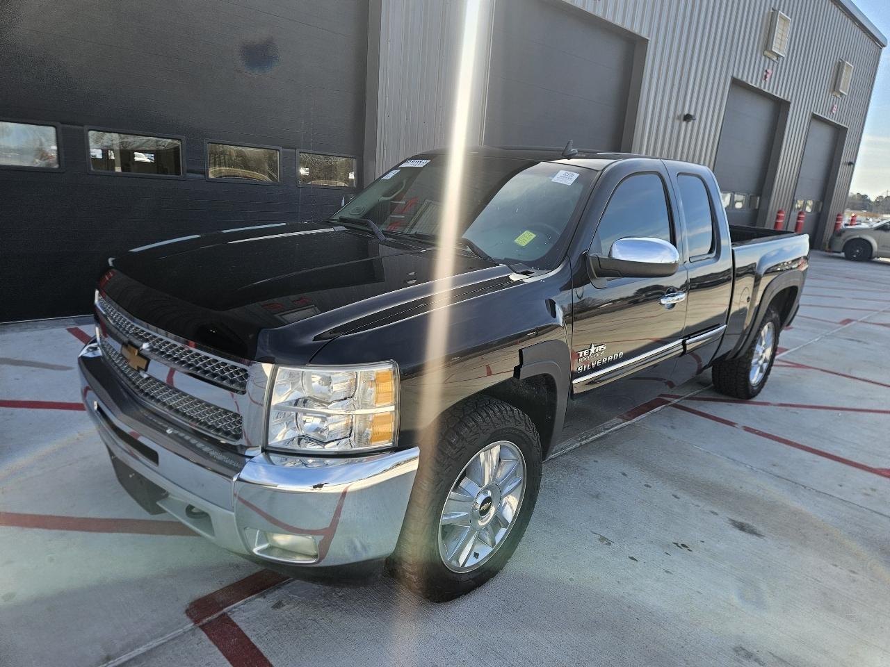 Chevrolet Silverado 1500 4WD Ext Cab 143.5" LT 2013