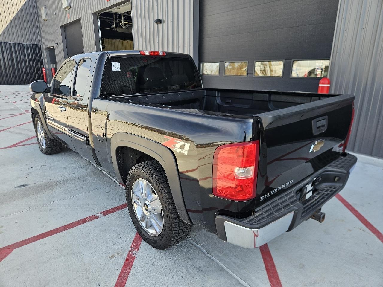 Chevrolet Silverado 1500 4WD Ext Cab 143.5" LT 2013