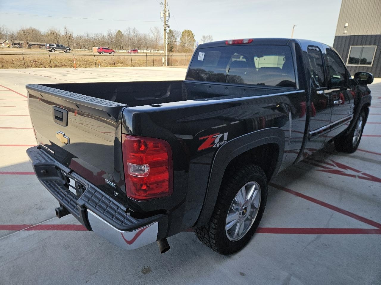 Chevrolet Silverado 1500 4WD Ext Cab 143.5" LT 2013
