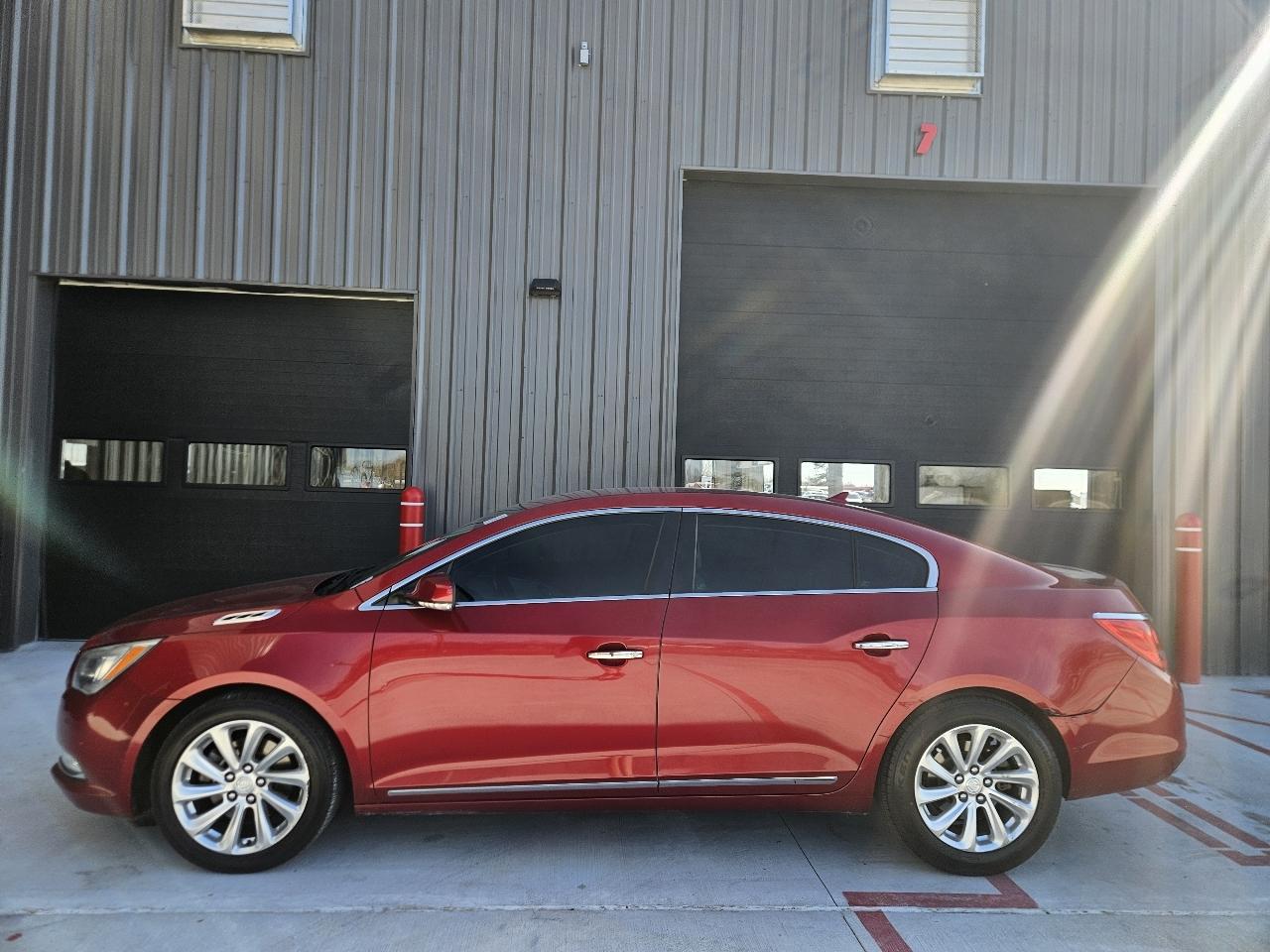 Buick LaCrosse 4dr Sdn Leather FWD 2014