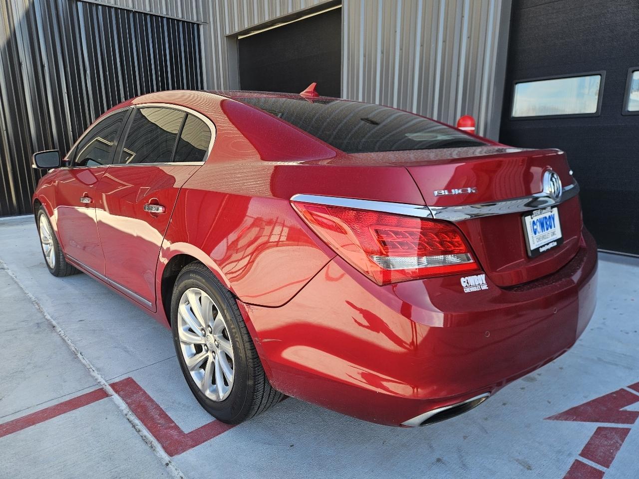 Buick LaCrosse 4dr Sdn Leather FWD 2014