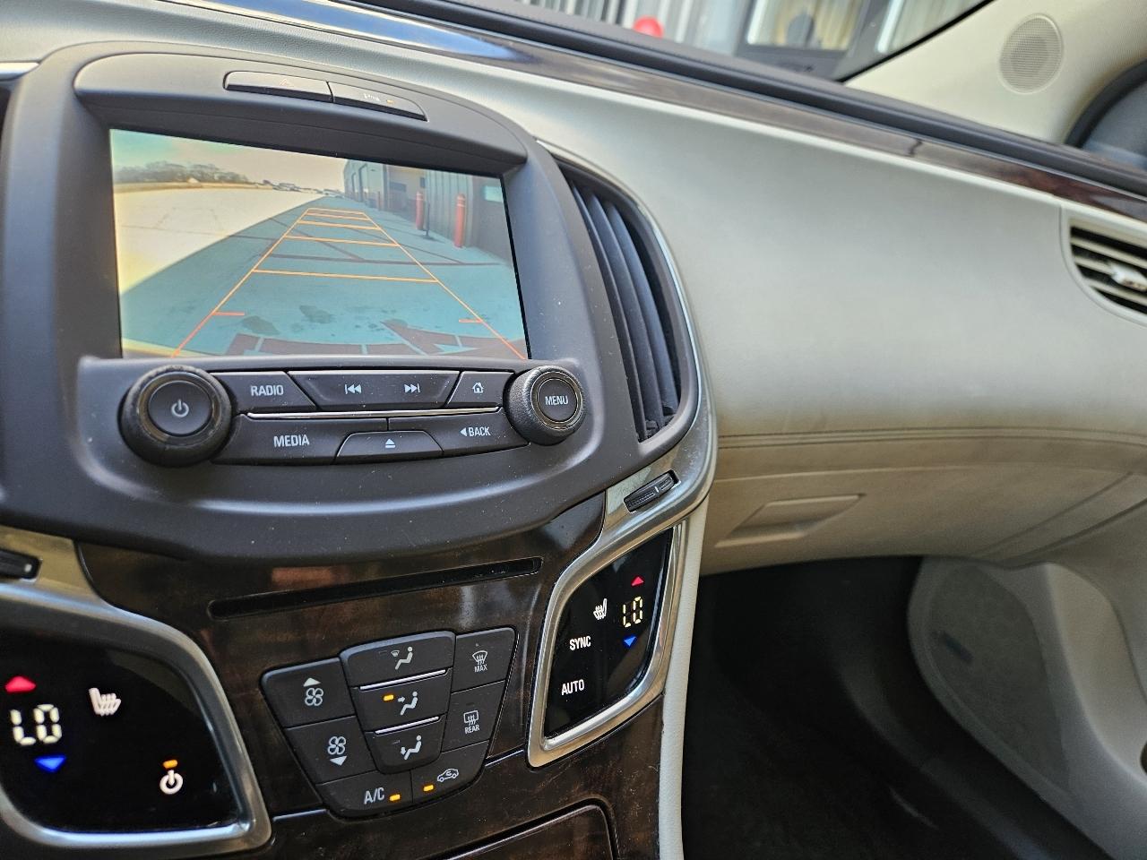 Buick LaCrosse 4dr Sdn Leather FWD 2014