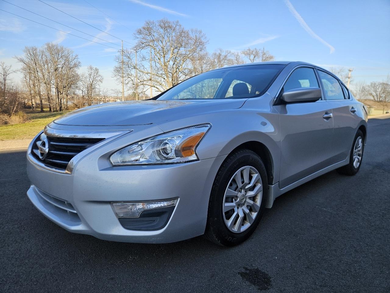 Nissan Altima 4dr Sdn I4 2.5 S 2013