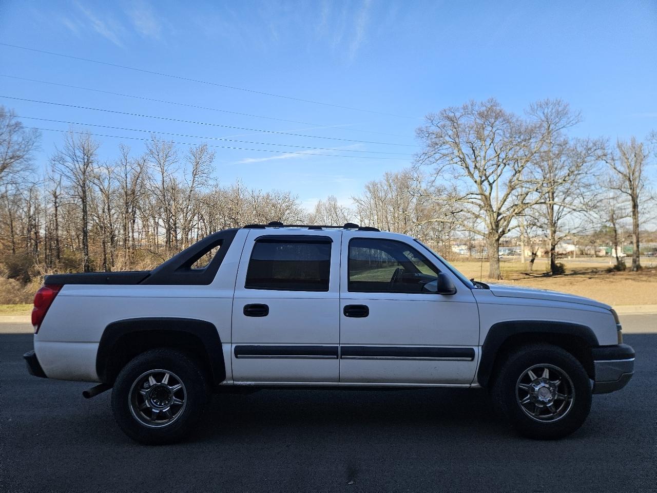 Chevrolet Avalanche 1500 5dr Crew Cab 130" WB 2003