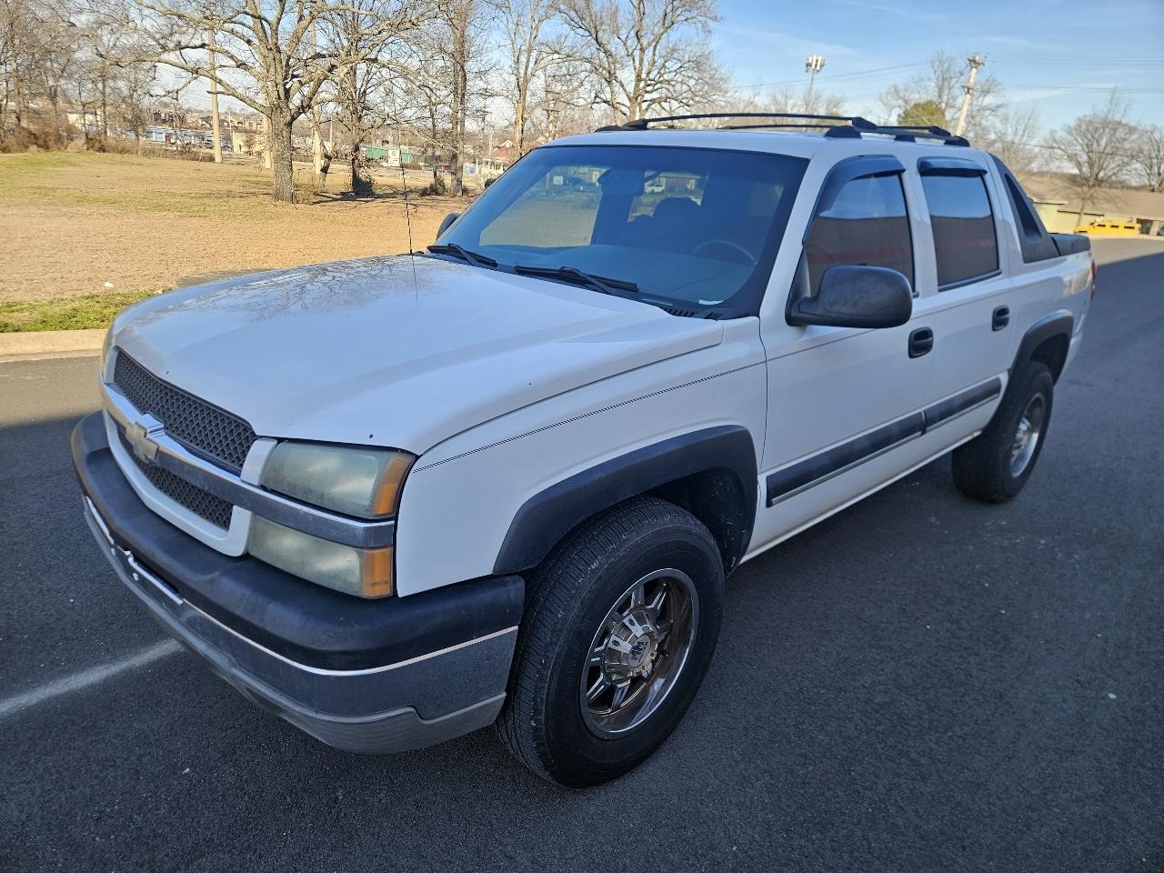 Chevrolet Avalanche 1500 5dr Crew Cab 130" WB 2003