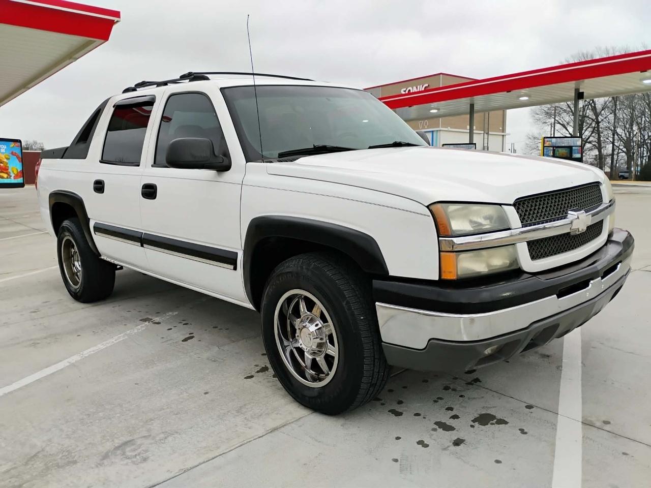 2003 Chevrolet Avalanche 1500 5dr Crew Cab 130" WB