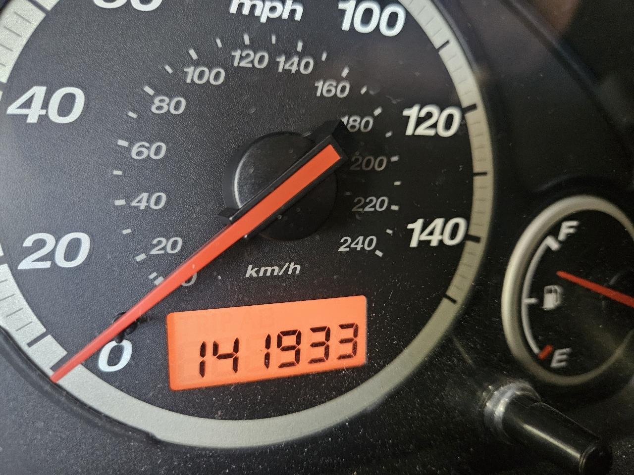 Honda CR-V 2WD LX Auto w/Side Airbags 2004