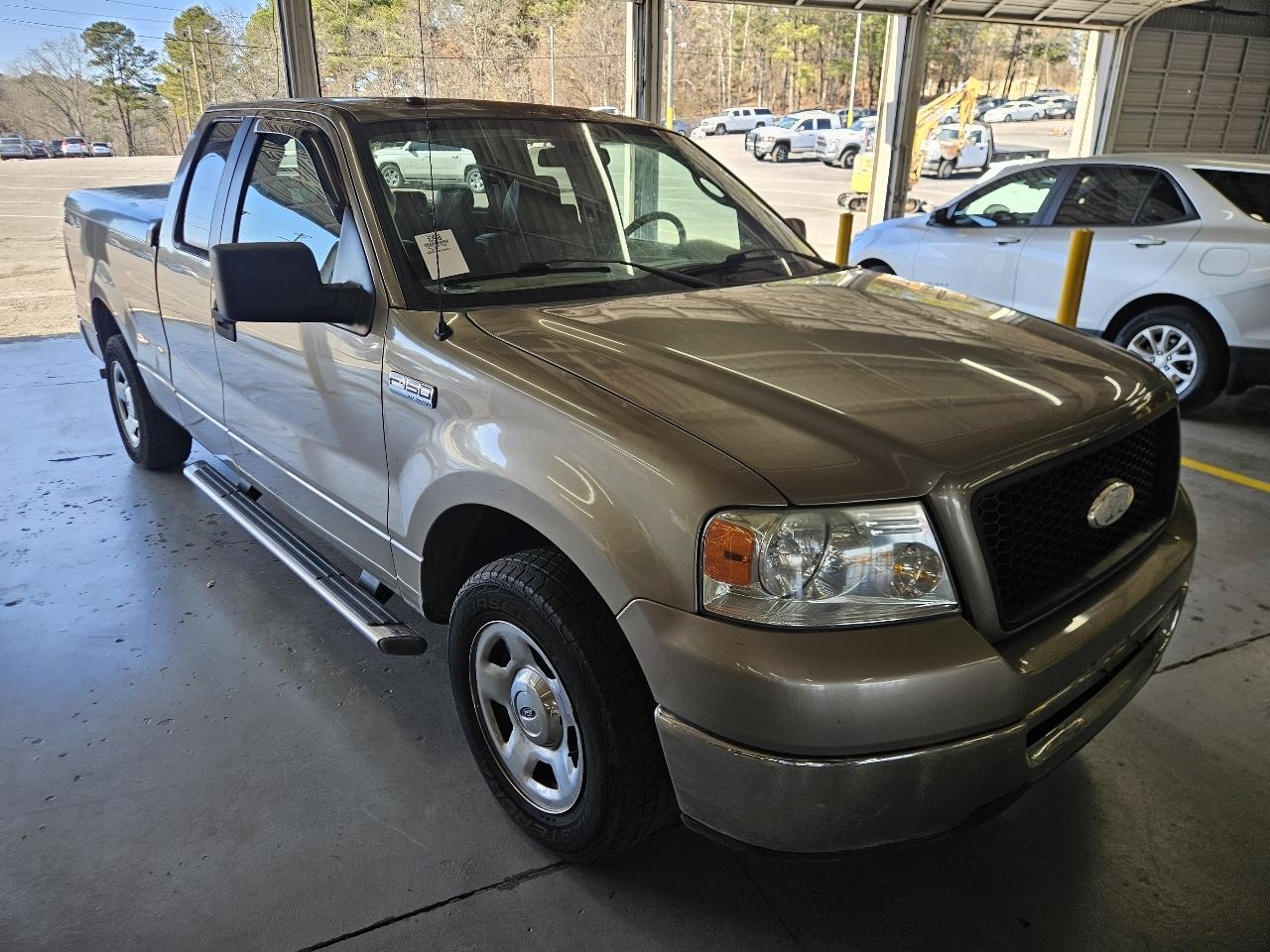 Ford F-150 2WD SuperCab 133" STX 2006