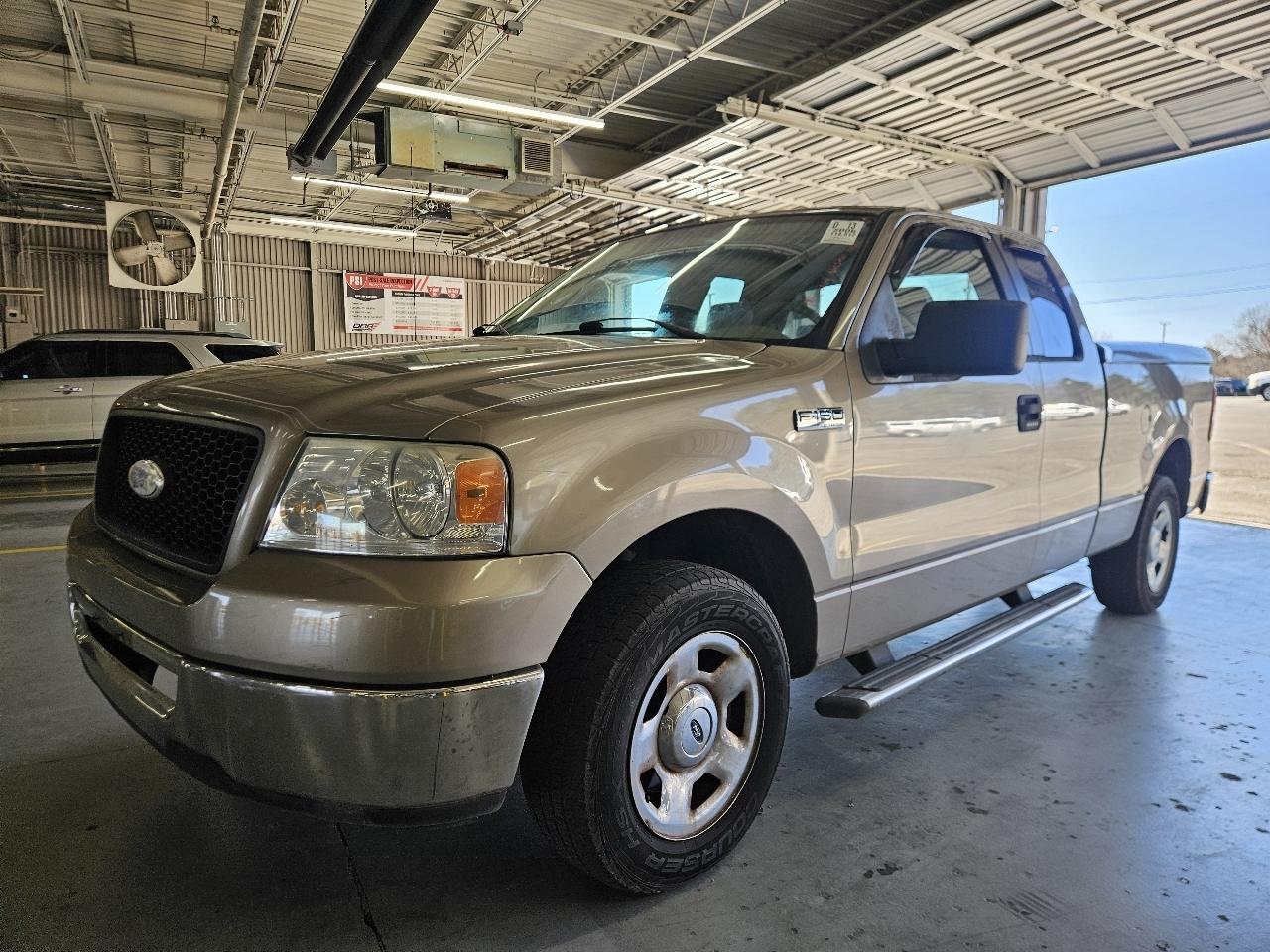 Ford F-150 2WD SuperCab 133" STX 2006