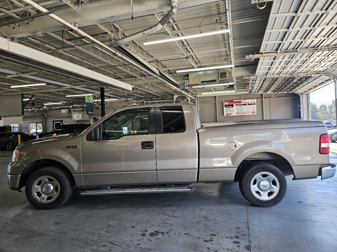 Ford F-150 2WD SuperCab 133" STX 2006