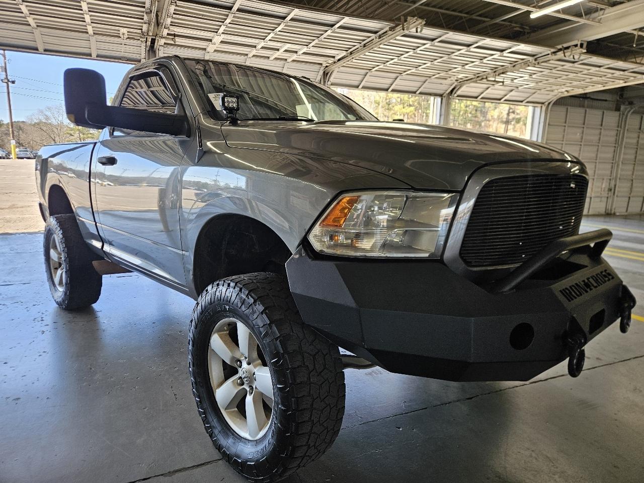 RAM 1500 4WD Reg Cab 120.5" Express 2013