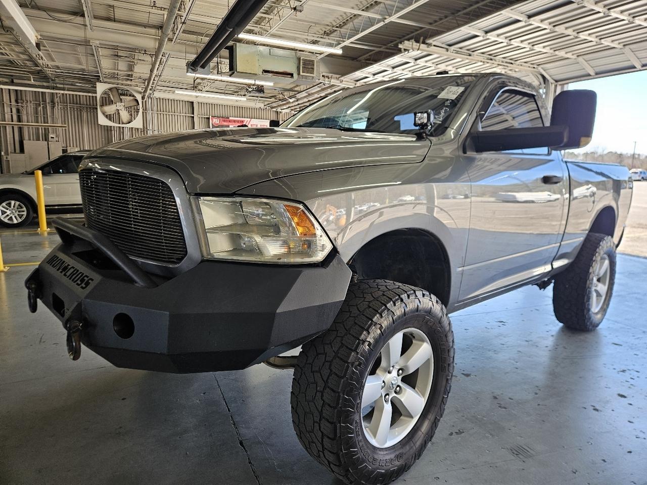 RAM 1500 4WD Reg Cab 120.5" Express 2013