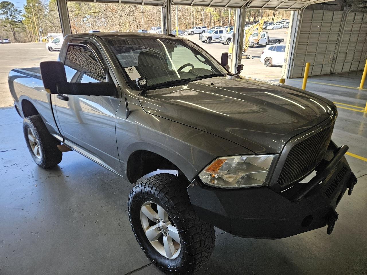 RAM 1500 4WD Reg Cab 120.5" Express 2013