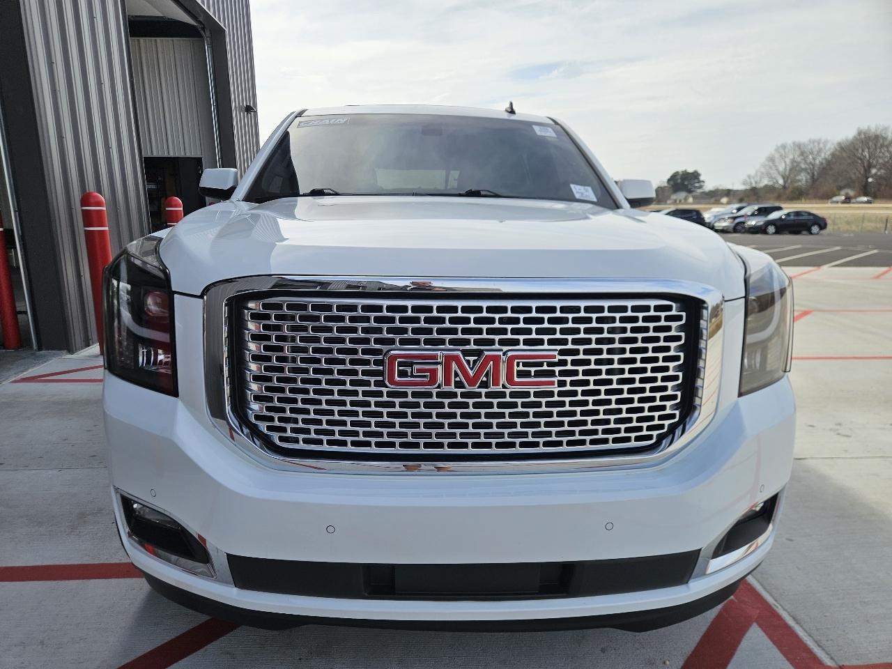GMC Yukon 4WD 4dr SLE 2015