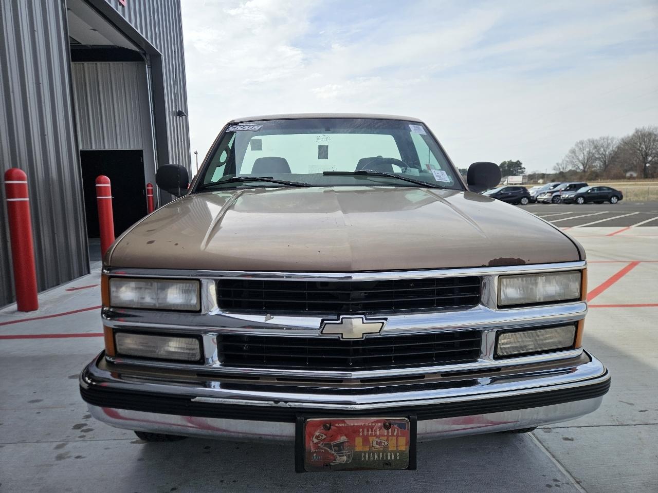 Chevrolet C/K 1500 Reg Cab Sportside 117.5" WB 1997