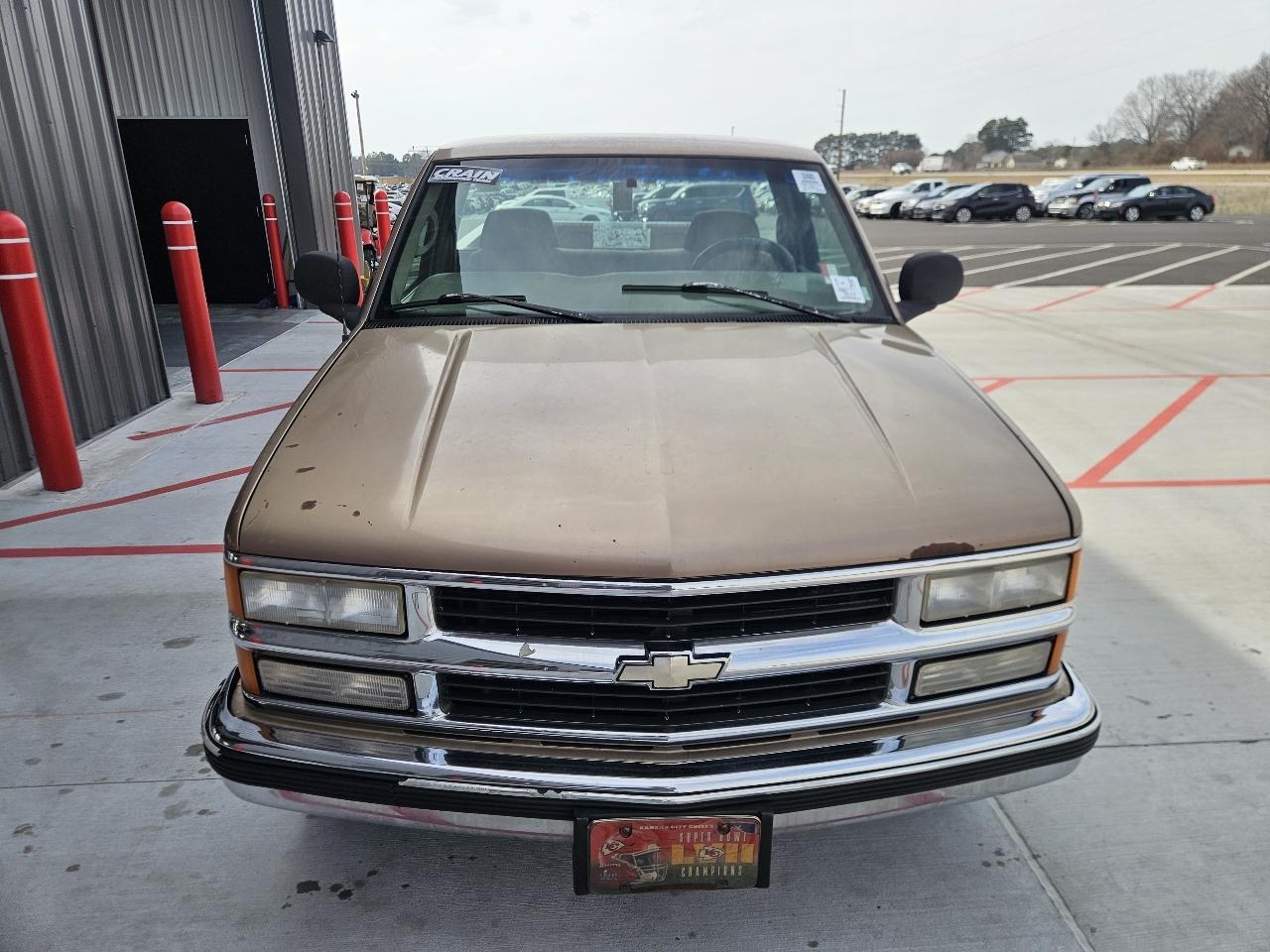 Chevrolet C/K 1500 Reg Cab Sportside 117.5" WB 1997