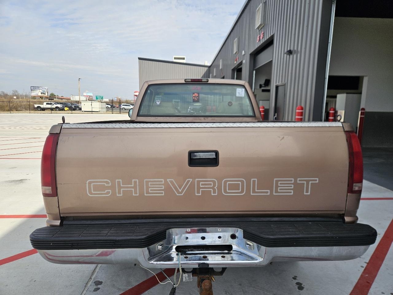 Chevrolet C/K 1500 Reg Cab Sportside 117.5" WB 1997