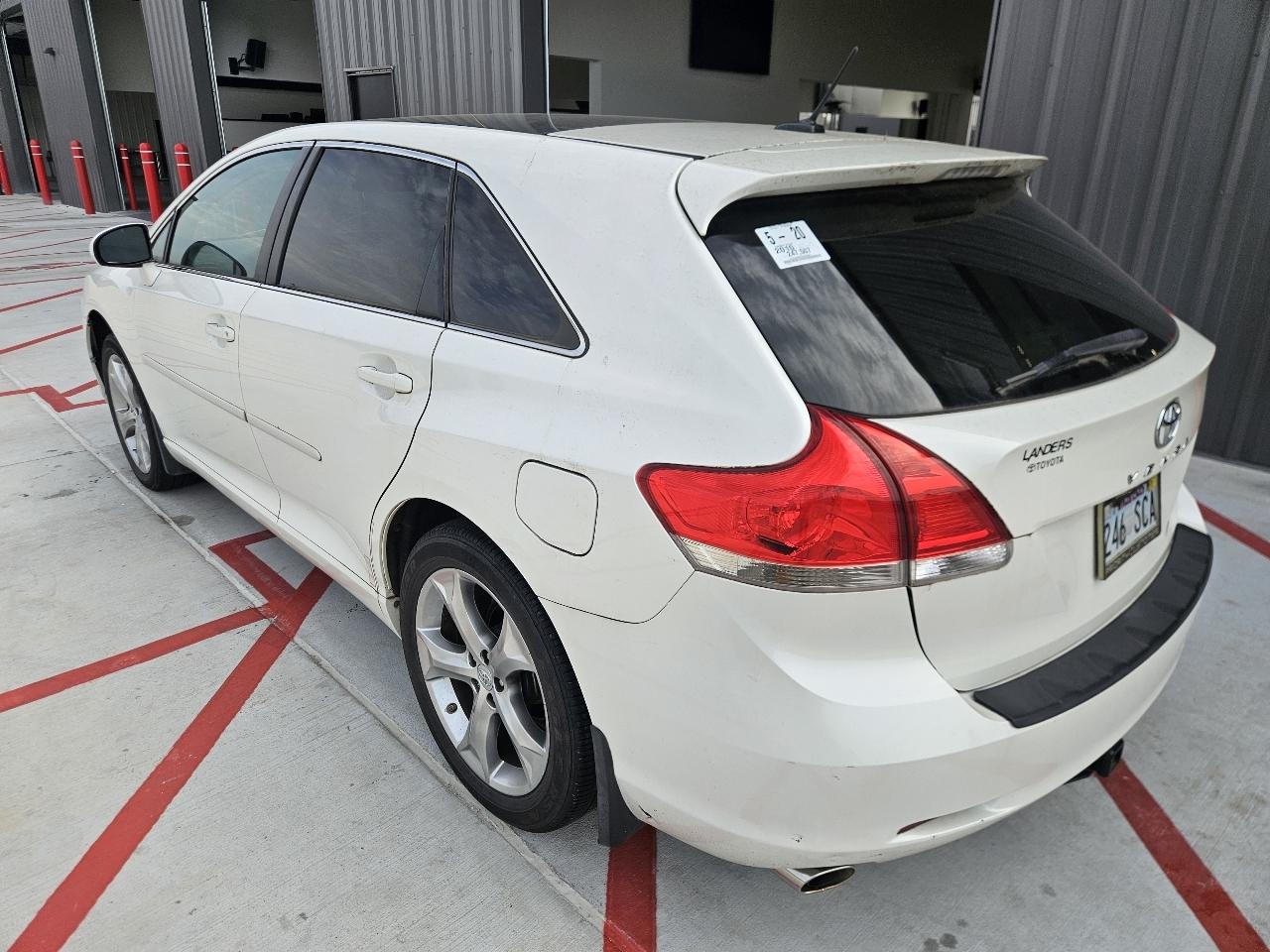 Toyota Venza 4dr Wgn V6 FWD (Natl) 2010