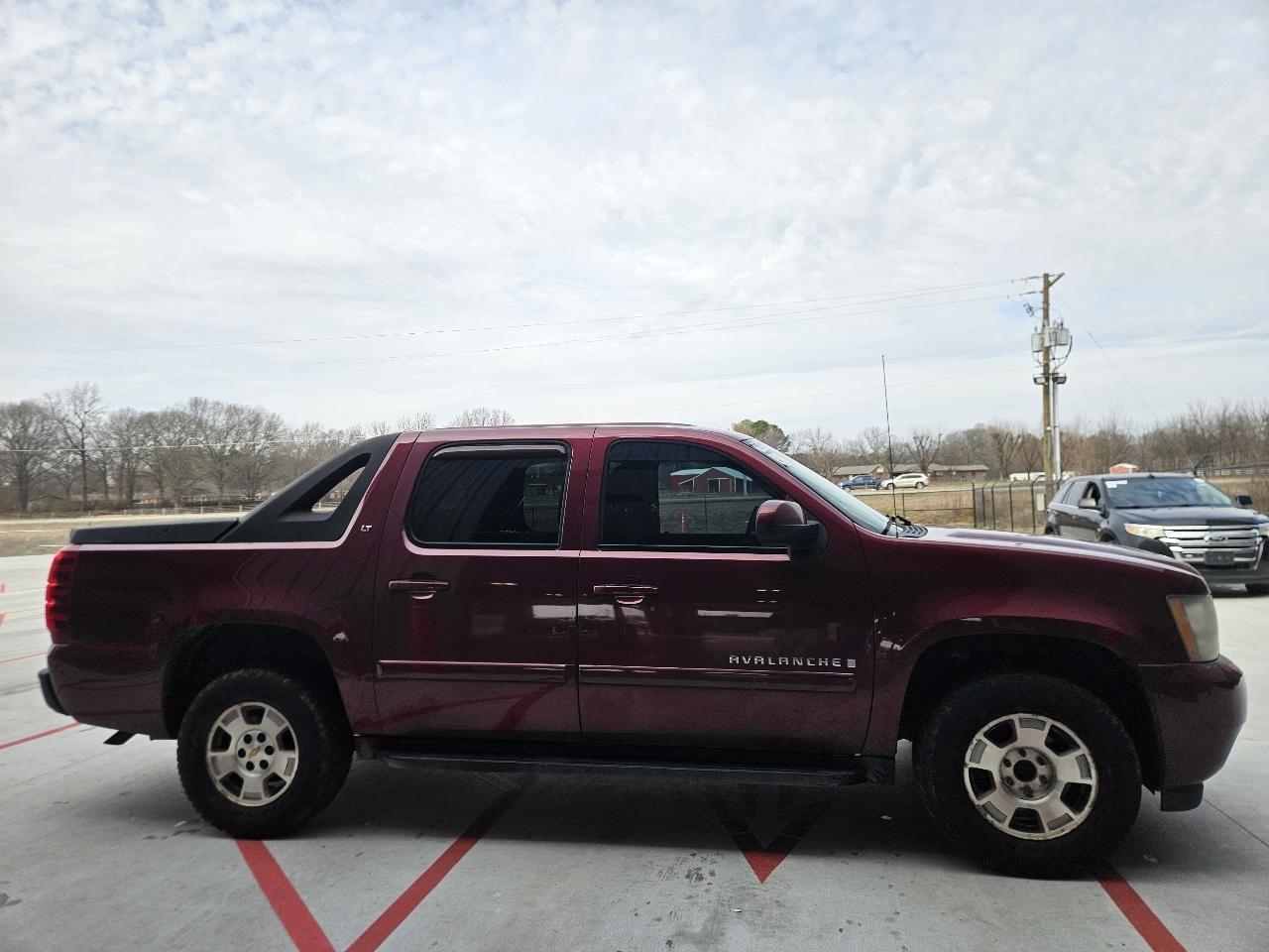 Chevrolet Avalanche 2WD Crew Cab 130" LT w/1LT 2008