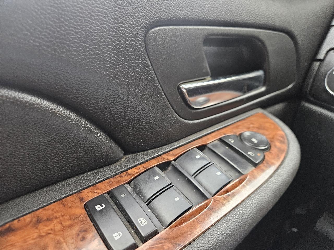 Chevrolet Avalanche 2WD Crew Cab 130" LT w/1LT 2008