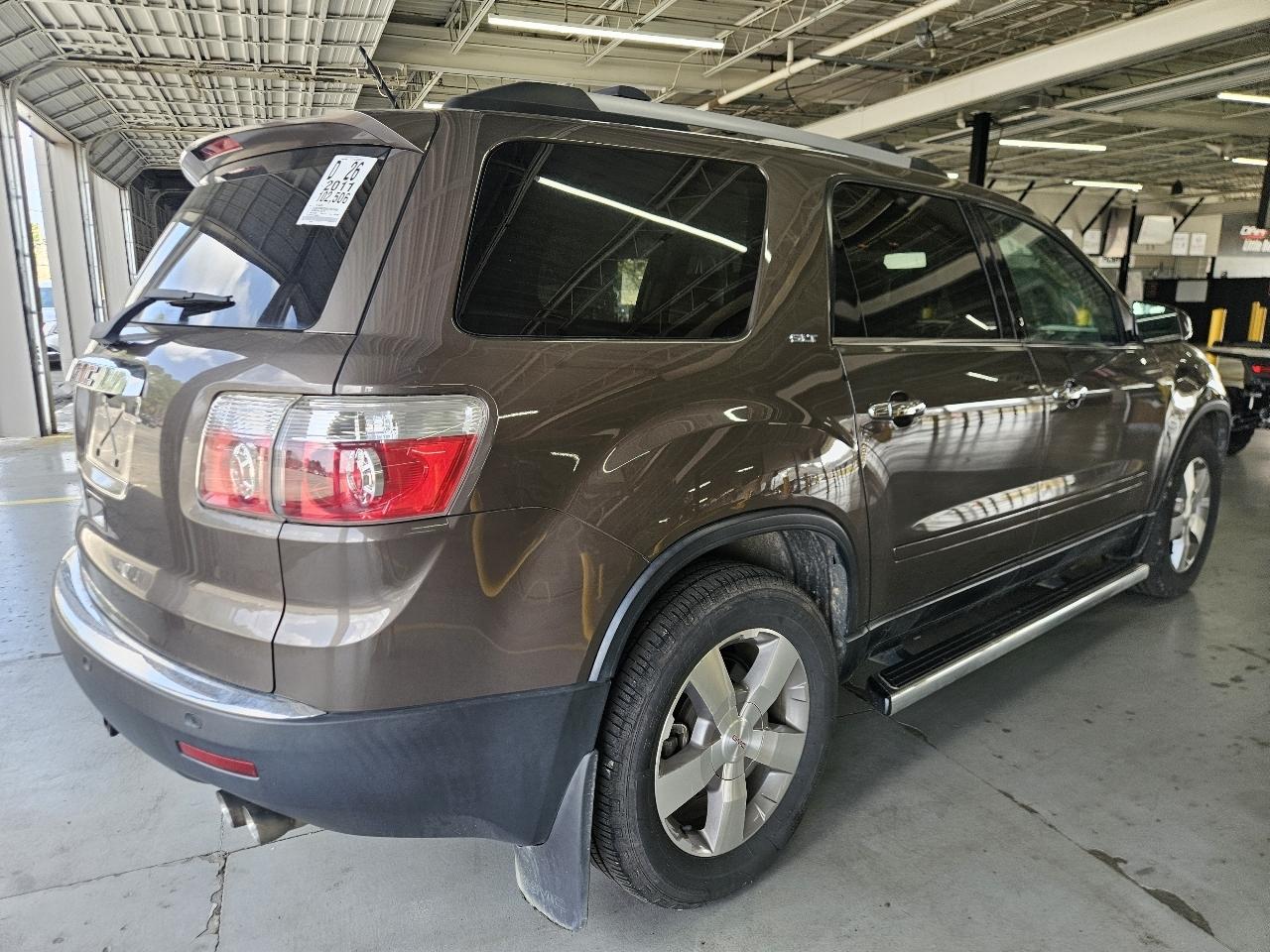 GMC Acadia FWD 4dr SLT1 2011