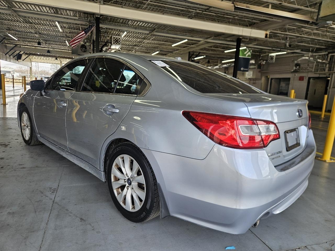 Subaru Legacy 4dr Sdn 2.5i Premium 2015
