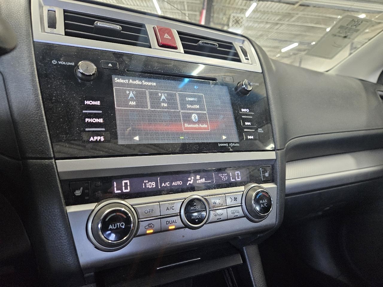 Subaru Legacy 4dr Sdn 2.5i Premium 2015