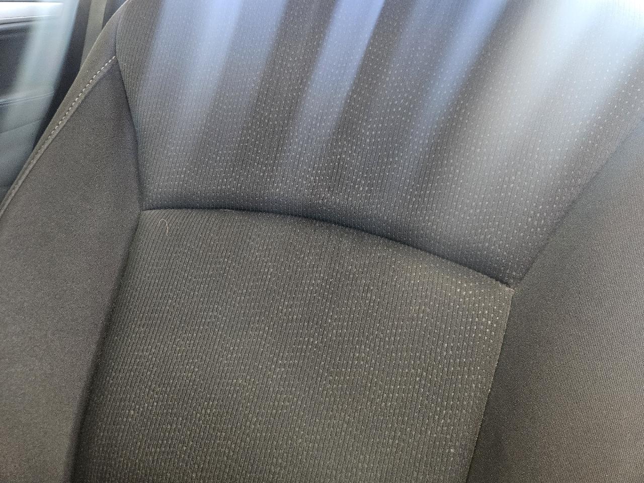 Subaru Legacy 4dr Sdn 2.5i Premium 2015