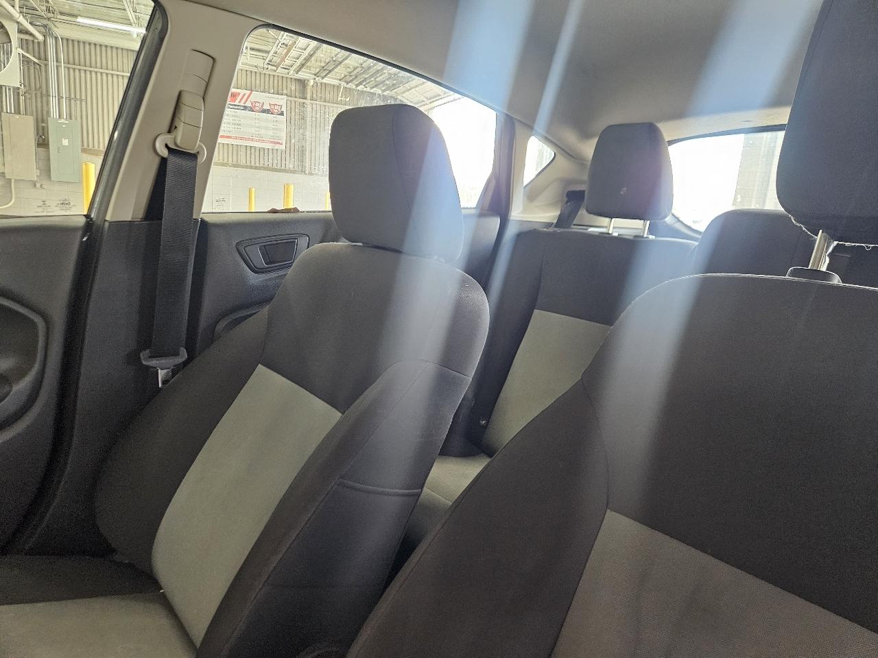 Ford Fiesta 5dr HB S 2015