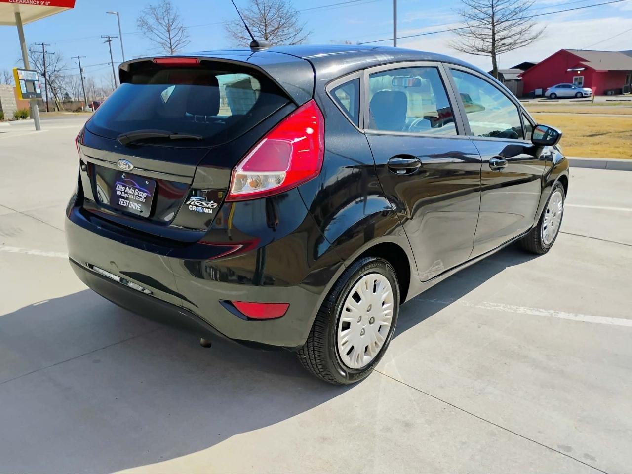 Ford Fiesta 5dr HB S 2015