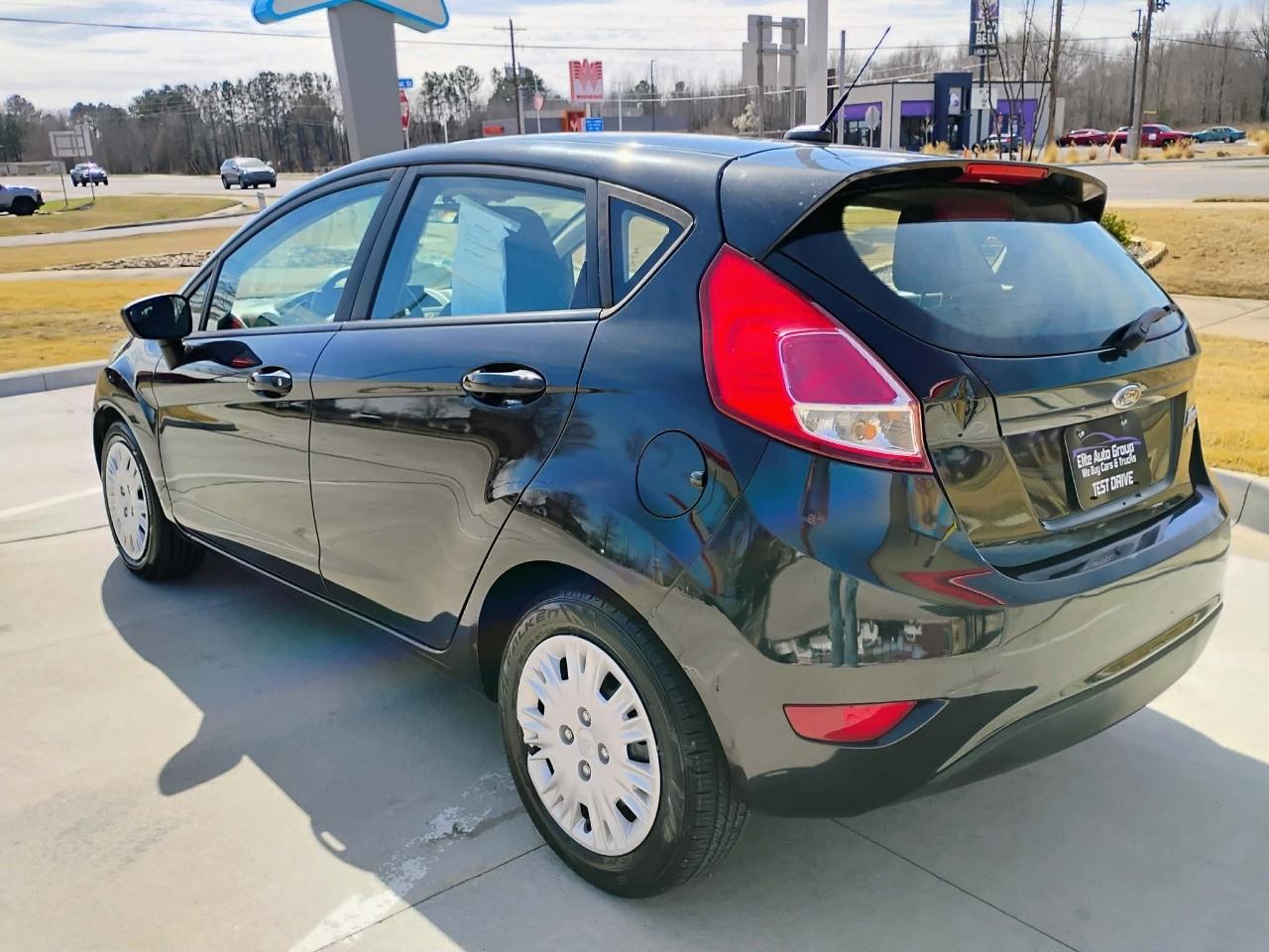 Ford Fiesta 5dr HB S 2015