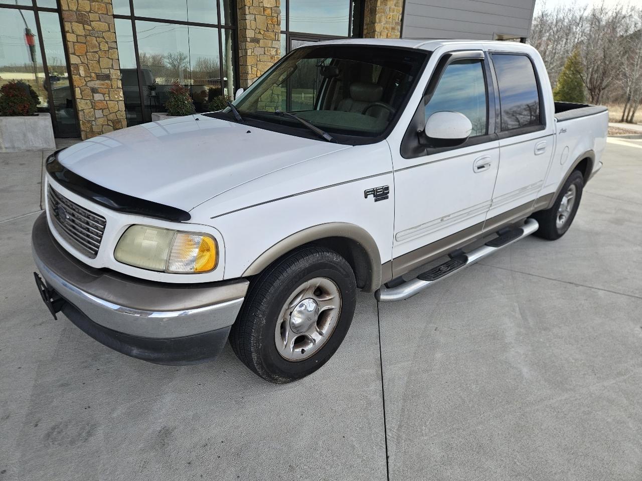 Ford F-150 2WD SuperCrew 139" Lariat 2003