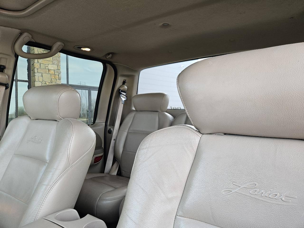 Ford F-150 2WD SuperCrew 139" Lariat 2003