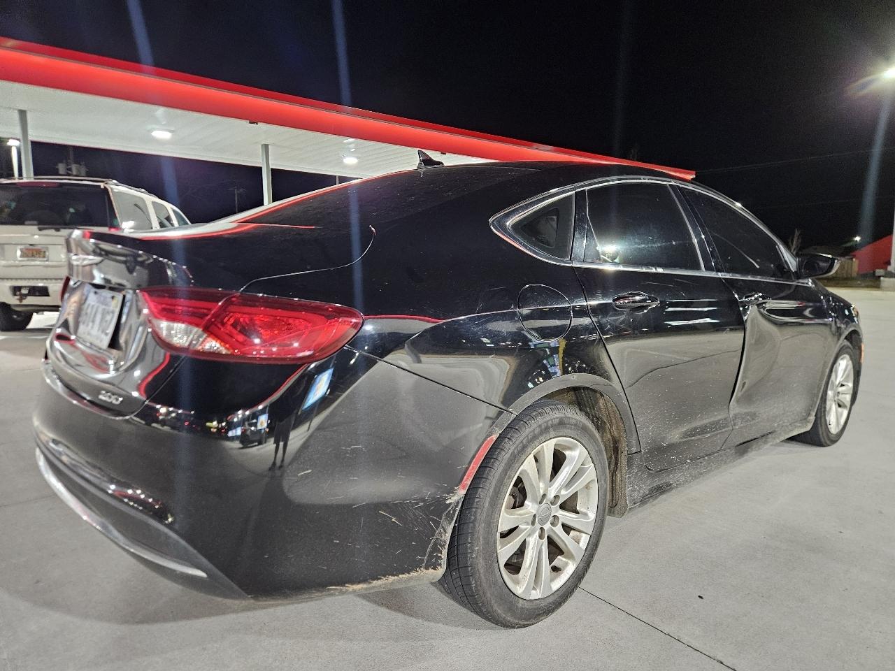 Chrysler 200 4dr Sdn Limited Platinum FWD 2016