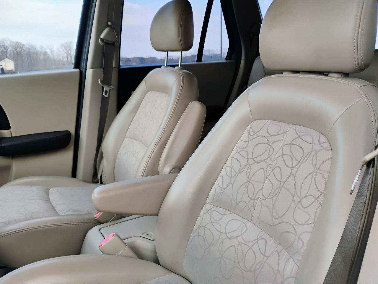 Saturn VUE 4dr FWD Auto V6 2004