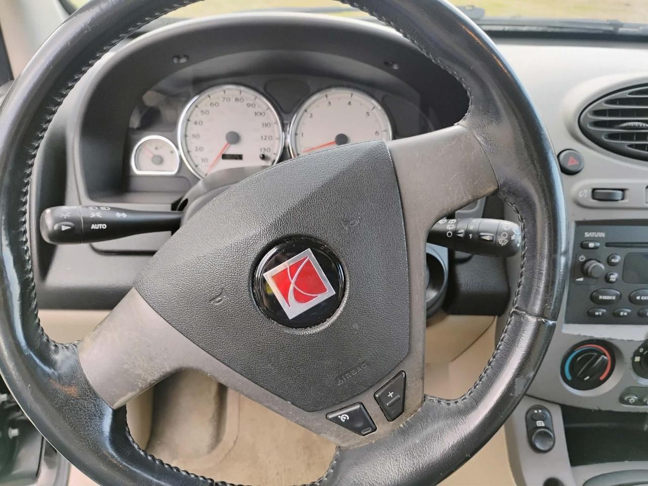 Saturn VUE 4dr FWD Auto V6 2004