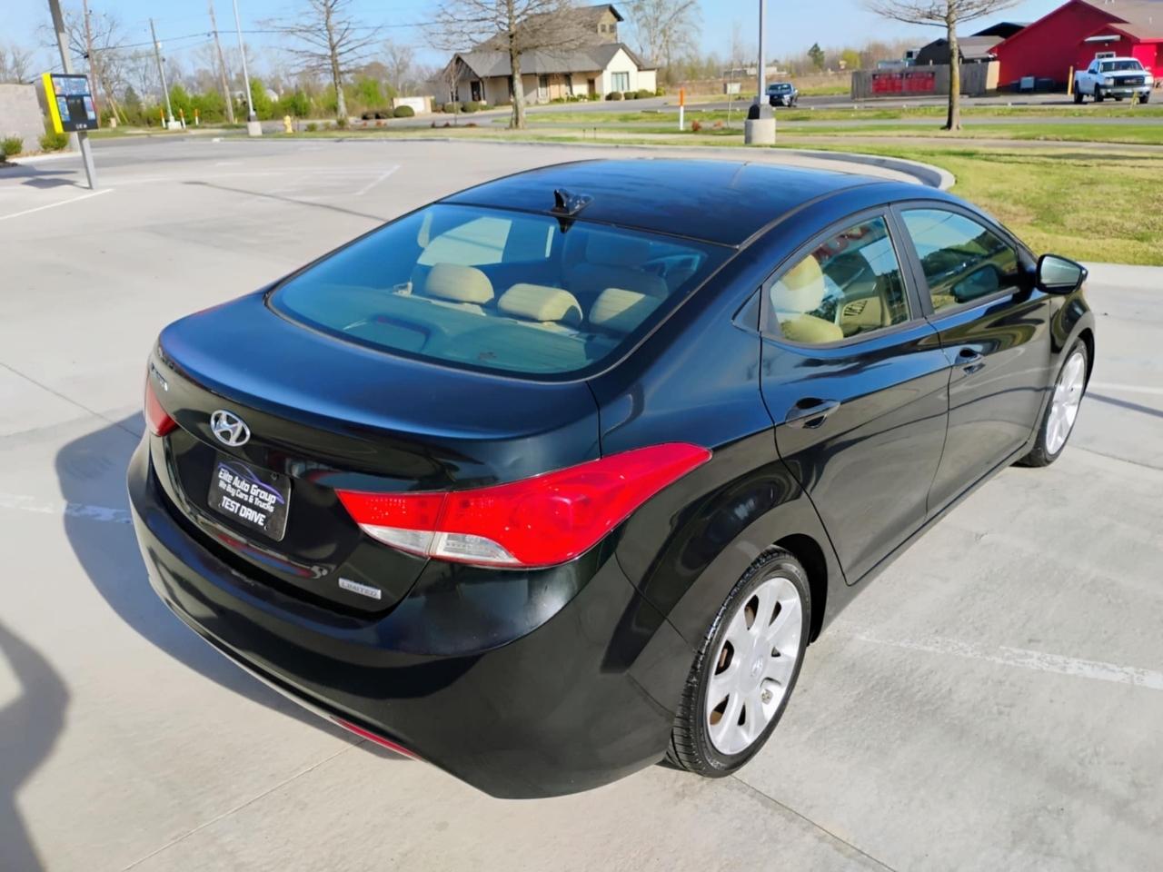 Hyundai Elantra 4dr Sdn Auto Limited (Ulsan Plant) 2012